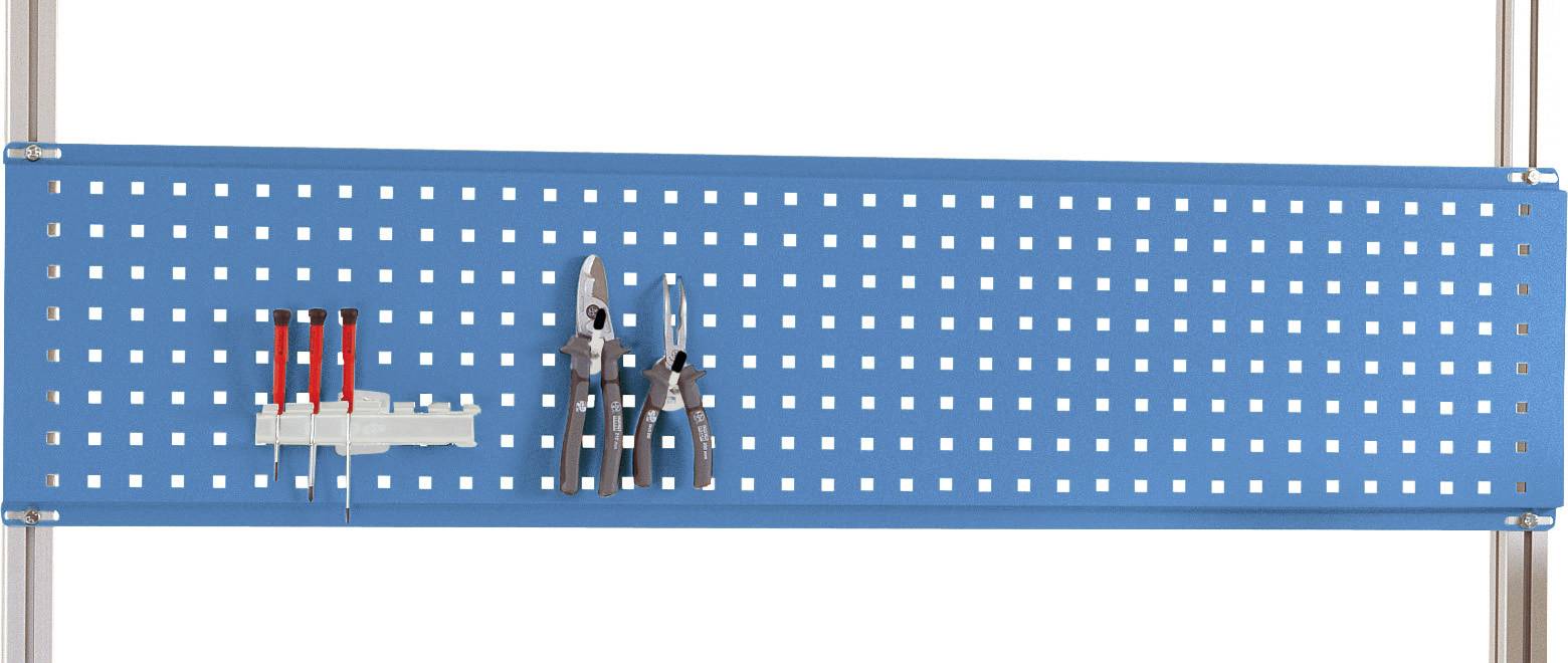 Blaue Werkzeugwand mit Haken, an denen mehrere Handwerkzeuge wie Schraubenzieher und Zangen hängen.