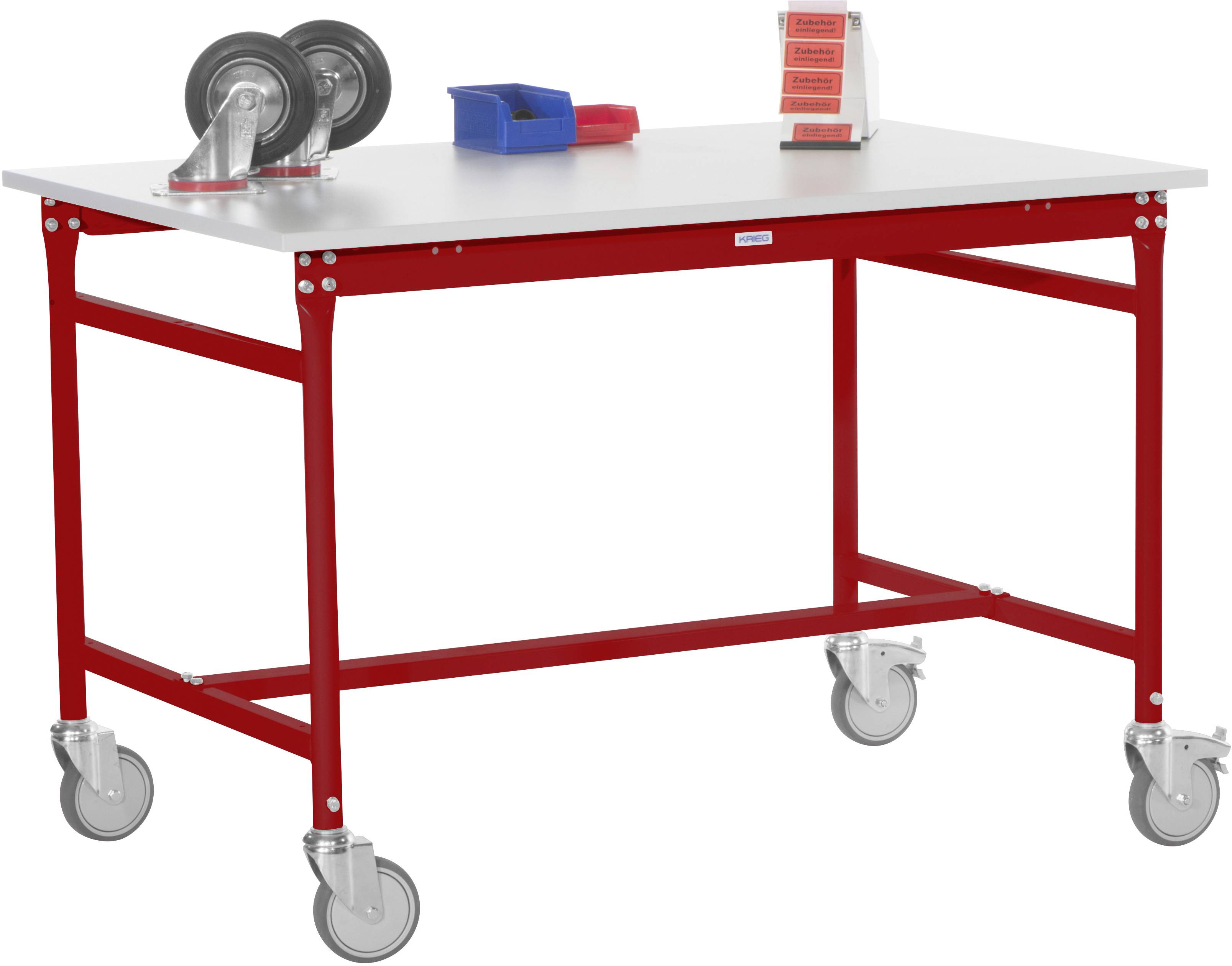 Ein roter Arbeitstisch auf Rädern mit grauer Tischplatte. Darauf liegen zwei Rollen, eine rote Box und ein aufgestelltes Schild.