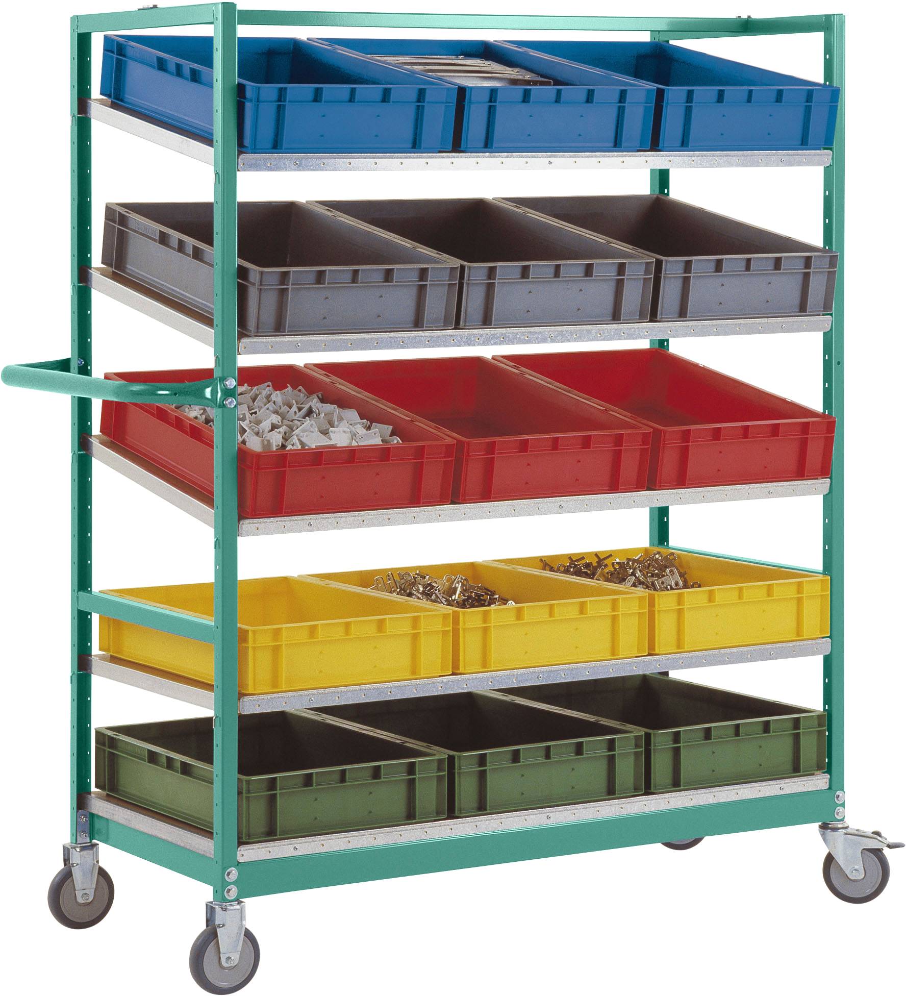 Ein grüner Regalwagen auf Rollen mit mehreren Etagen, die rote, gelbe, blaue und graue stapelbare Behälter für Lagerzwecke enthalten.