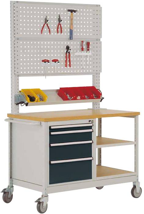 Werkbank mit Werkzeugorganizer: Hämmer, Zangen und Schraubendreher hängen an perforierten Tafeln. Untere Schubladen und Regale zur Aufbewahrung.