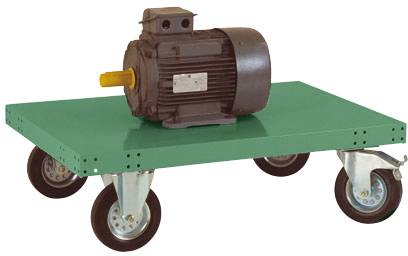 Ein elektrischer Motor auf einer grünen Transportplattform mit vier Rädern, geeignet für den leichten Transport in Werkstätten.