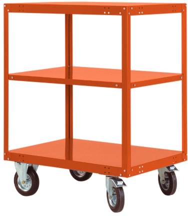 Ein roter, dreistöckiger Transportwagen mit Rollen, ideal zum Bewegen von Gegenständen in Werkstätten oder Lagerräumen.