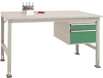 Ein weißer Tisch mit grüner Schubladeneinheit auf der rechten Seite, Metallrahmenbeine, ein kleines Werkzeug und Papier auf der Oberfläche.