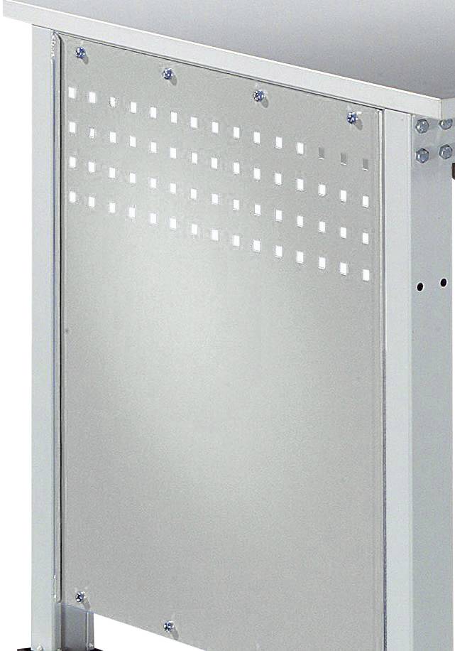 Metallplatte mit quadratischen Löchern, Teil eines Möbelstücks. Schrauben befestigen die Platte an einer Struktur.