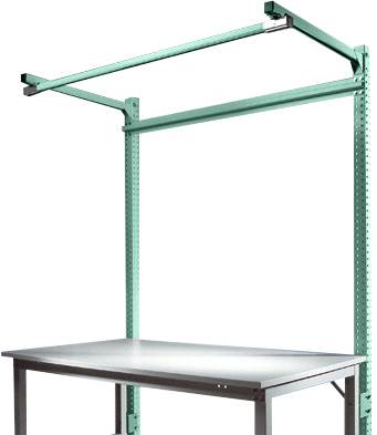 Ein grüner Rahmen ist an der Rückseite eines grauen Metalltisches montiert. Der Rahmen hat eine obere Querstrebe.