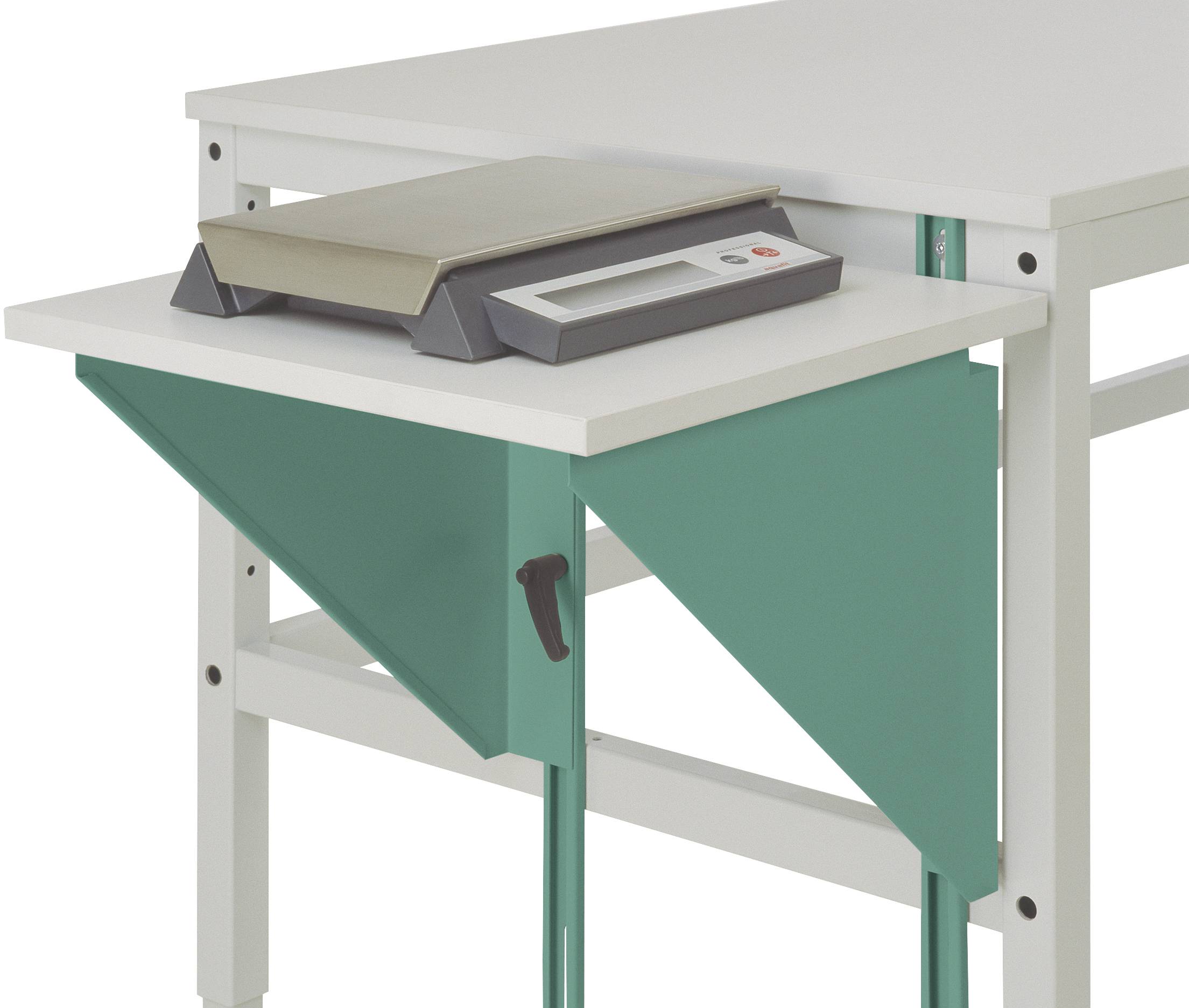 Ein weißer Tisch mit einer integrierten digitalen Waage auf einer seitlichen Ablage und einem grünen, klappbaren Eisenstützfuß.