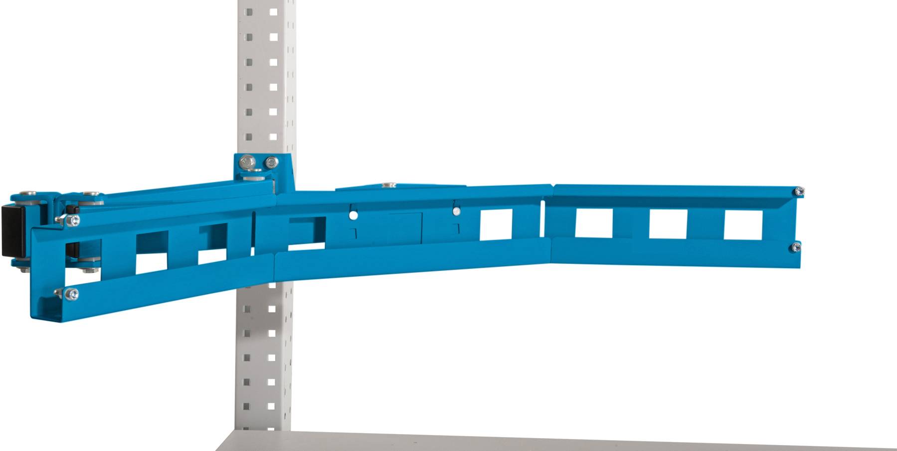 Ein blauer, verstellbarer Metallarm ist an einem weißen, perforierten Pfosten befestigt. Der Arm ist mehrteilig und horizontal ausgerichtet.