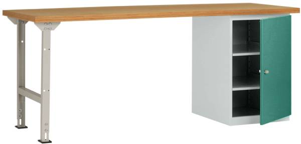 Werkbank mit Holzplatte, Metallbeinen und einem kleinen, offenen Schrank mit zwei Regalböden an der rechten Seite.