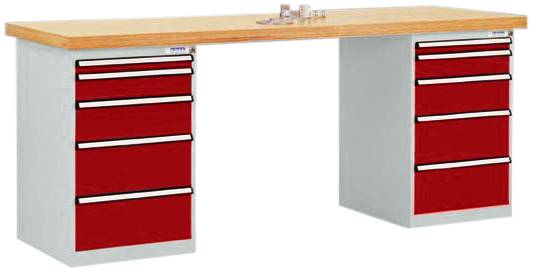 Ein Werkbank mit zwei roten Schubladenschränken und einer Holz-Arbeitsplatte. Ideal für Werkstattarbeiten und Aufbewahrung.