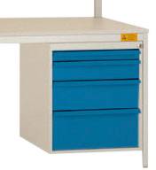 Blauer Aktenschrank mit drei Schubladen unter einem weißen Schreibtisch.