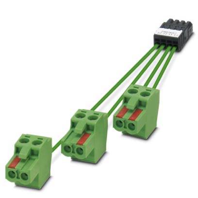 Drei grüne Klemmen sind mit grünen Kabeln mit einem schwarzen Verbinder verbunden. Elektronischer Anschluss dargestellt.