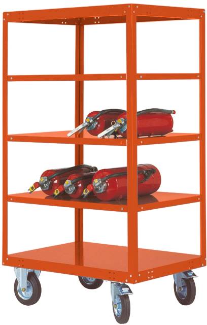 Ein roter Metallwagen mit vier Ebenen, jeweils mit einem Feuerlöscher beladen. Der Wagen hat vier Räder für einfache Bewegung.
