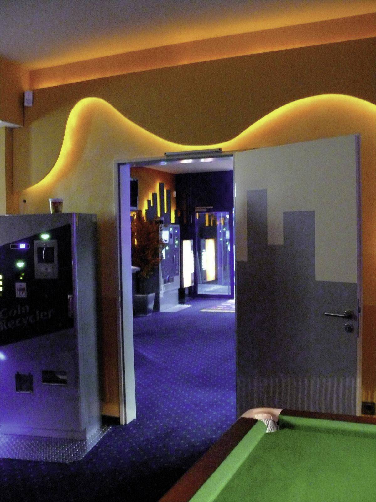 Eurolite LED Lichtschlauch 9m Gelb