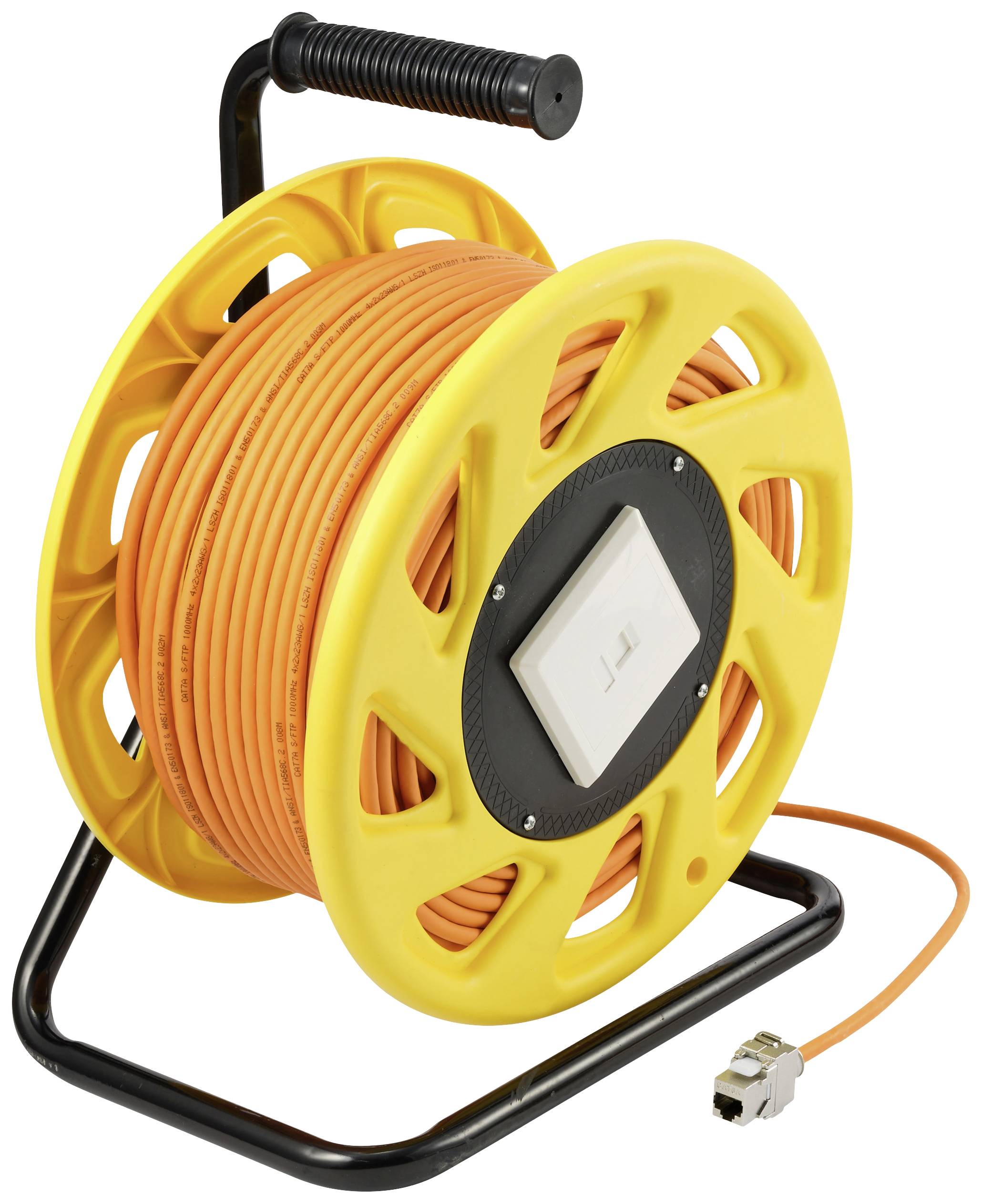 Eine gelbe Kabeltrommel mit aufgewickeltem orangem Netzwerkkabel und RJ45-Stecker ist auf einem schwarzen Gestell montiert.