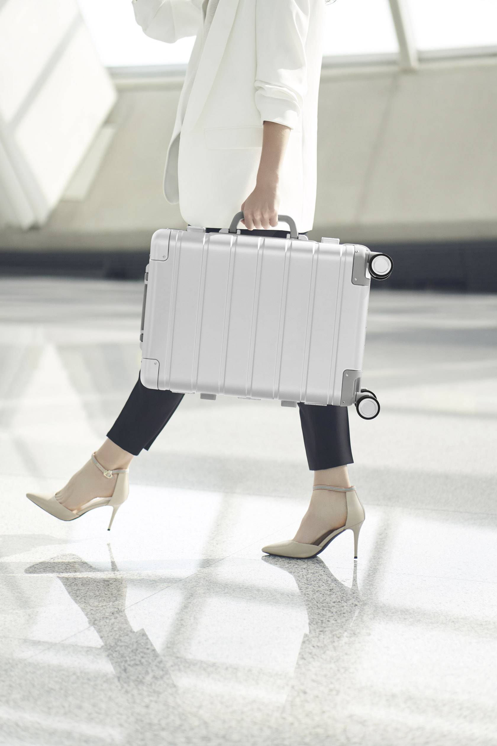 Xiaomi Notebook Koffer Mi Metal Carry-On Luggage 20 Silber