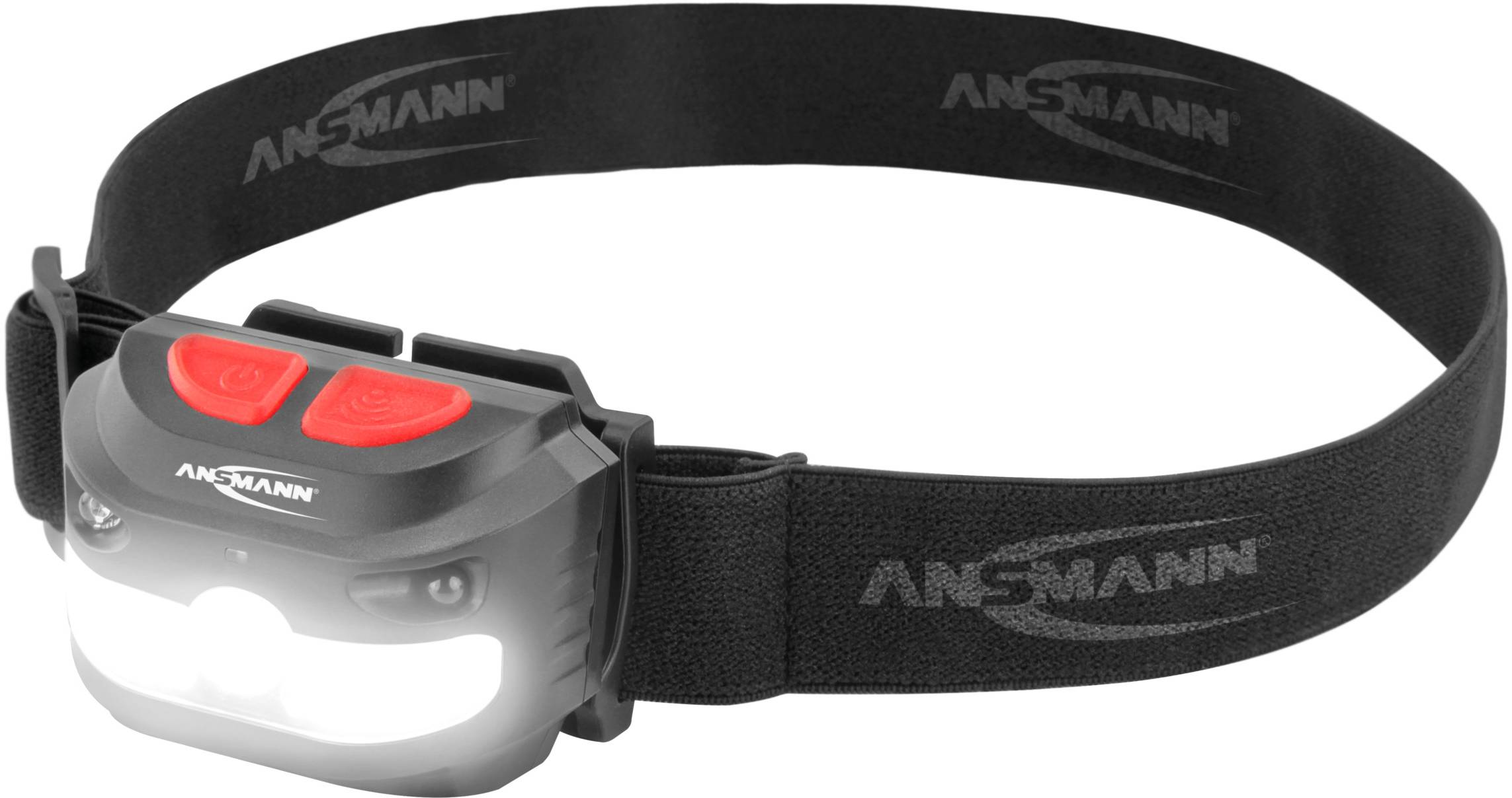 Schwarze Stirnlampe mit verstellbarem Band und zwei roten Tasten. Leuchtet vorne helles Licht aus. Markierung 'Ansmann' sichtbar.