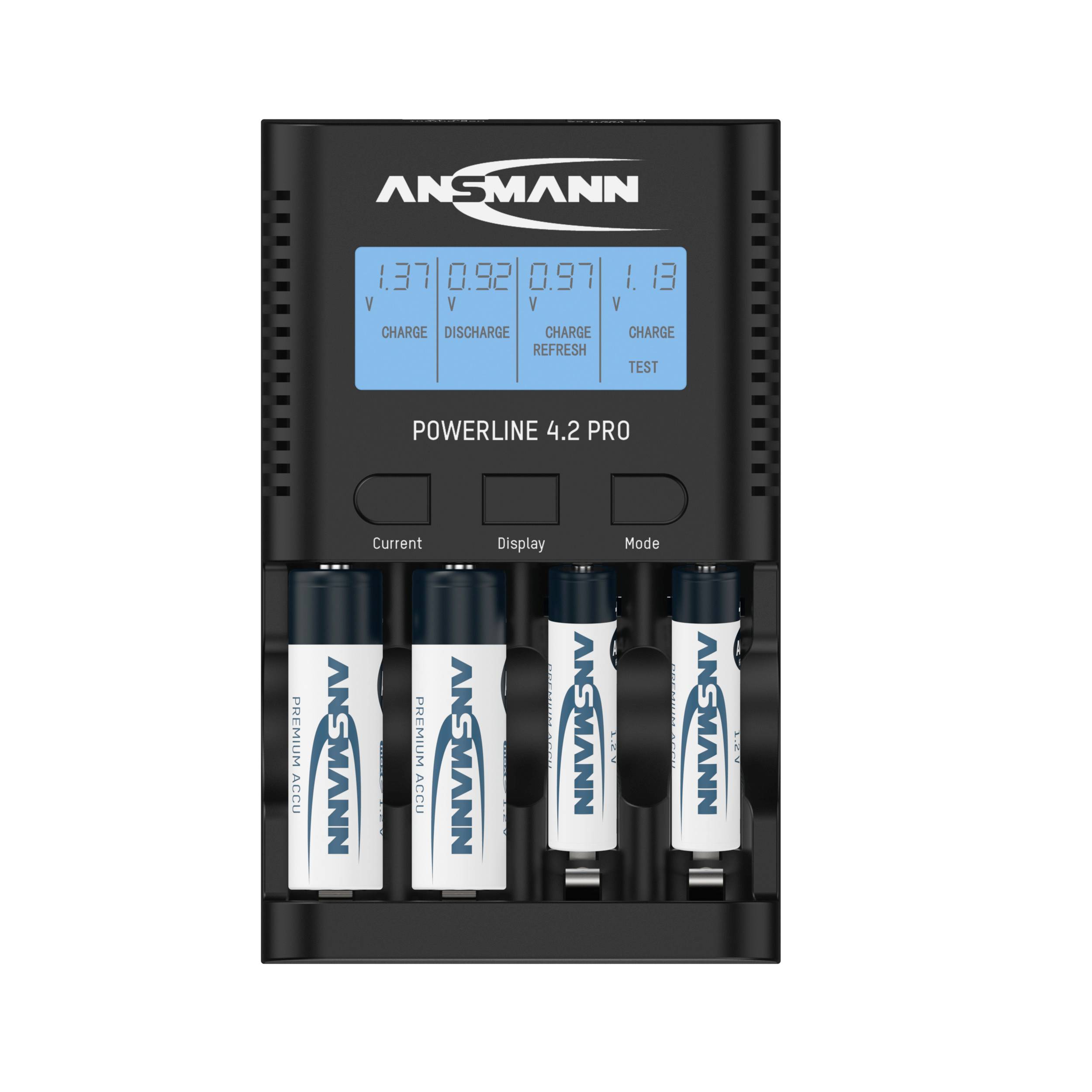 Ladegerät mit vier geladenen Batterien und einem Display, das Spannungs- und Ladungswerte anzeigt. Markenname 'Ansmann' sichtbar.