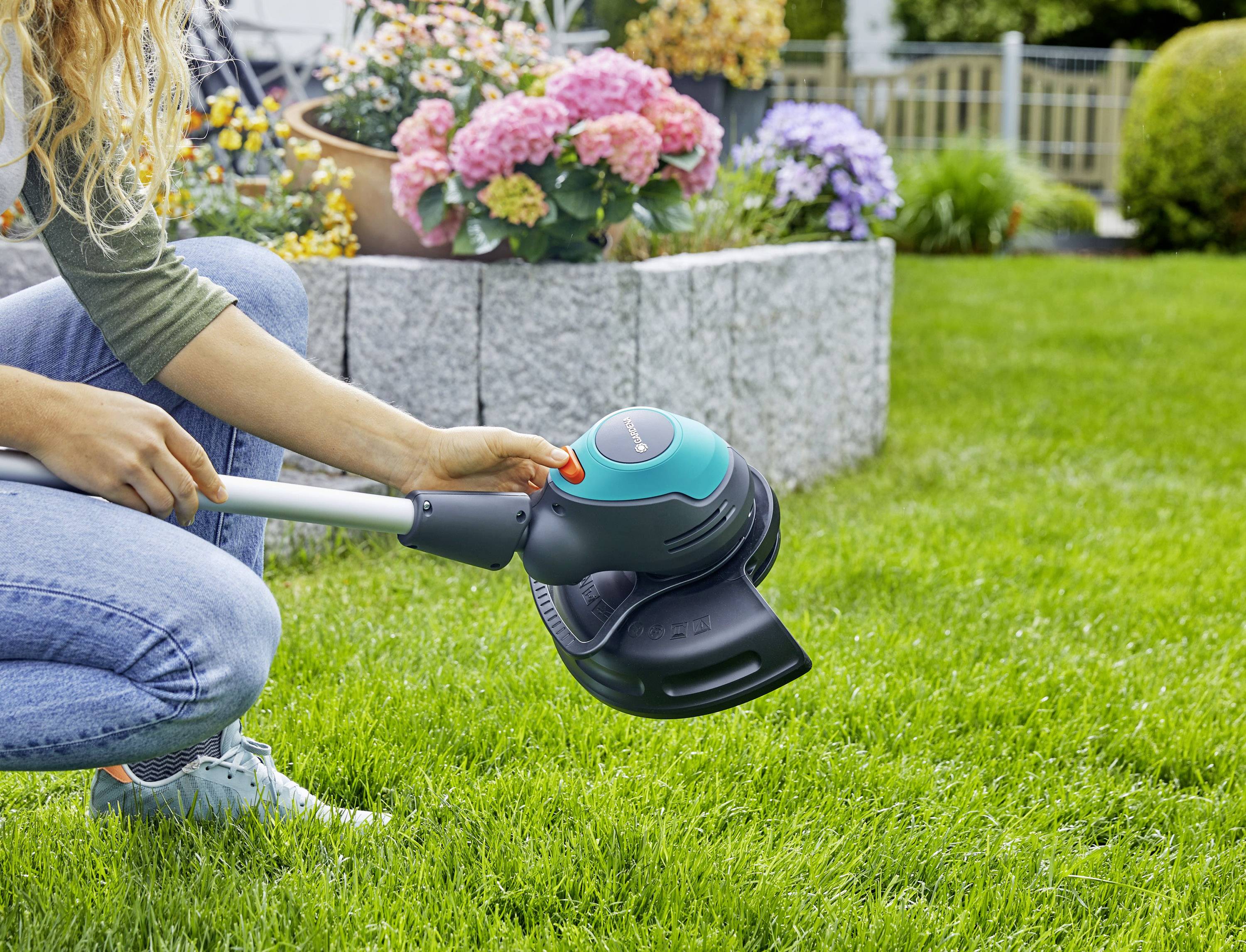 GARDENA EasyCut Li-18/23 Solo Akku Rasentrimmer ohne Akku Schnittbreite (max.): 23cm