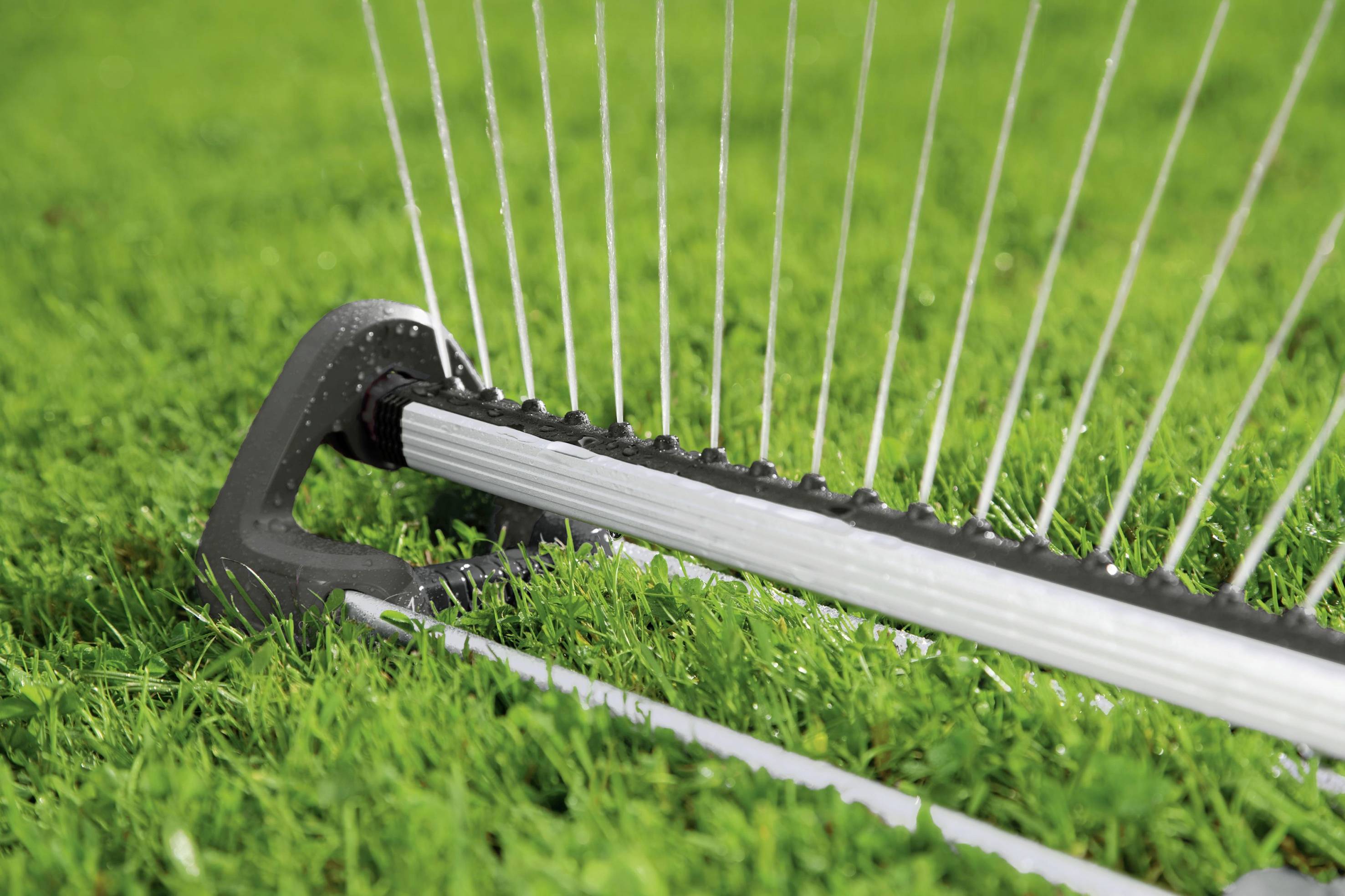 GARDENA 18702-20 Aqua M Viereckregner 110 - 250 m²