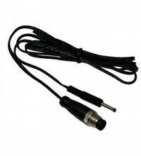 Schwarzes Kabel mit Stecker, geeignet für elektrische Verbindungen oder Geräteanschlüsse.