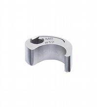 Metallring mit einer Nummer graviert, vermutlich ein Teil aus einem größeren mechanischen System.