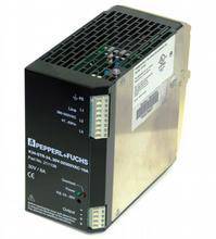 Ein Schaltnetzteil von Pepperl+Fuchs, Modell KFU80, mit schwarzem Gehäuse und Anschlussklemmen, verwendet für industrielle Automatisierung.