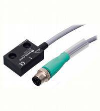 Zylinderschalter mit Kabel und Stecker, geeignet für Pneumatikzylinder. CE-zertifiziert. Rechteckige Form mit zwei Befestigungslöchern.