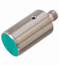 Pepperl+Fuchs Induktiver Sensor bündig PNP NXB15-30GM50-E2-V1
