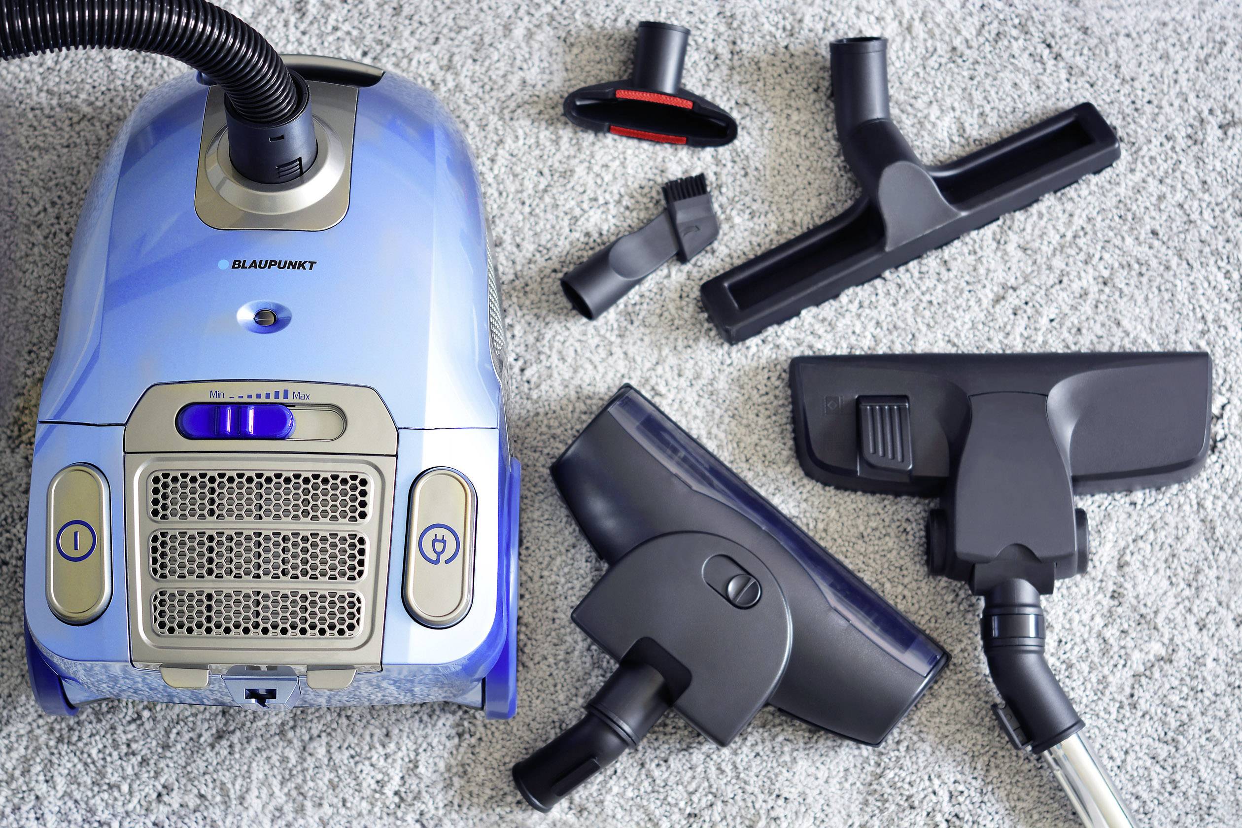 Blaupunkt VCB701 Staubsauger mit Beutel 700W mit Staubbeutel, Turbodüse