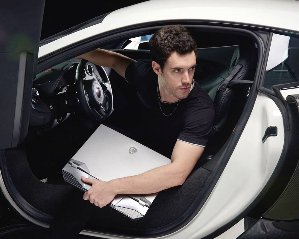 MSI GT76 Titan DT (9SG-209) 43.9cm (17.3 Zoll) Gaming Notebook Intel Core i9 9900K 64GB 2048GB SSD Nvidia GeForce RTX208