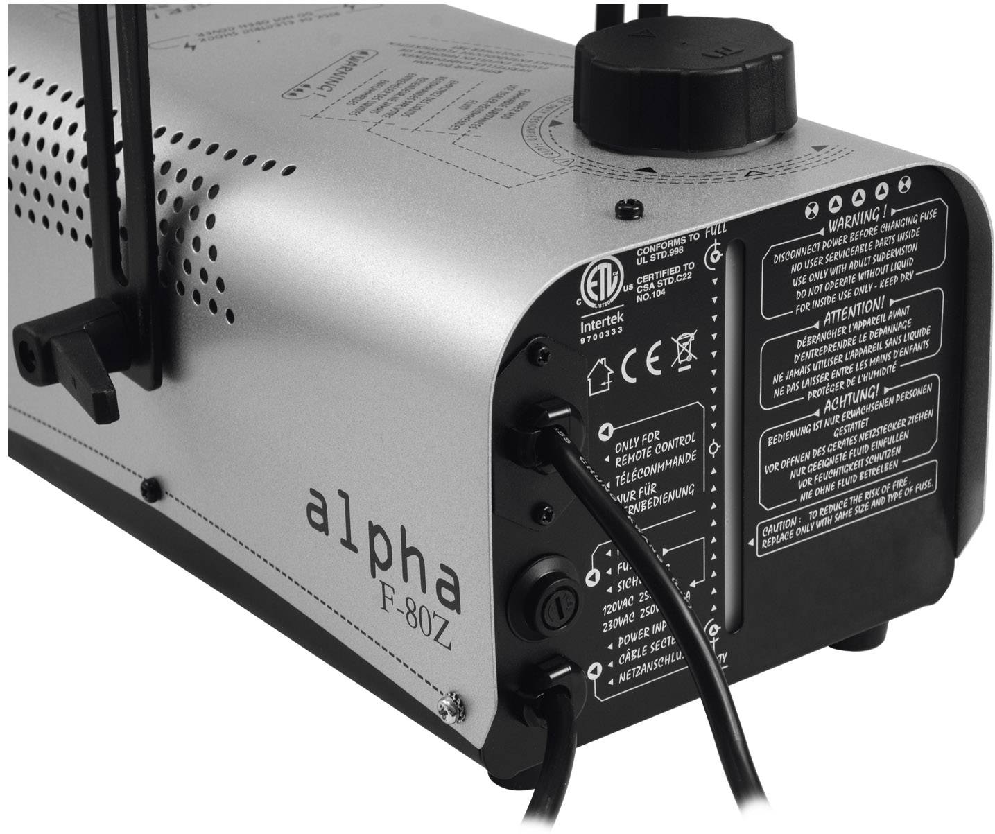 Rückseite einer Nebelmaschine mit Stromanschluss, Bedienfeld und Sicherheitswarnungen. Model 'alpha F-80Z'.