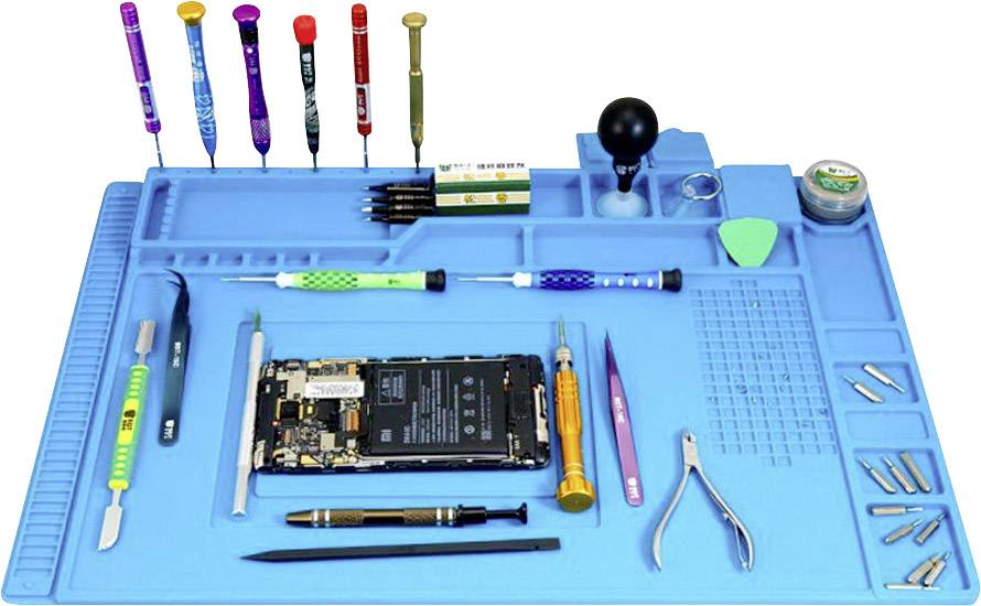 Reparaturset für Mobiltelefone auf einer blauen Matte: Schraubenzieher, Zangen, Pinzetten, Ersatzteile und ein zerlegtes Smartphone.