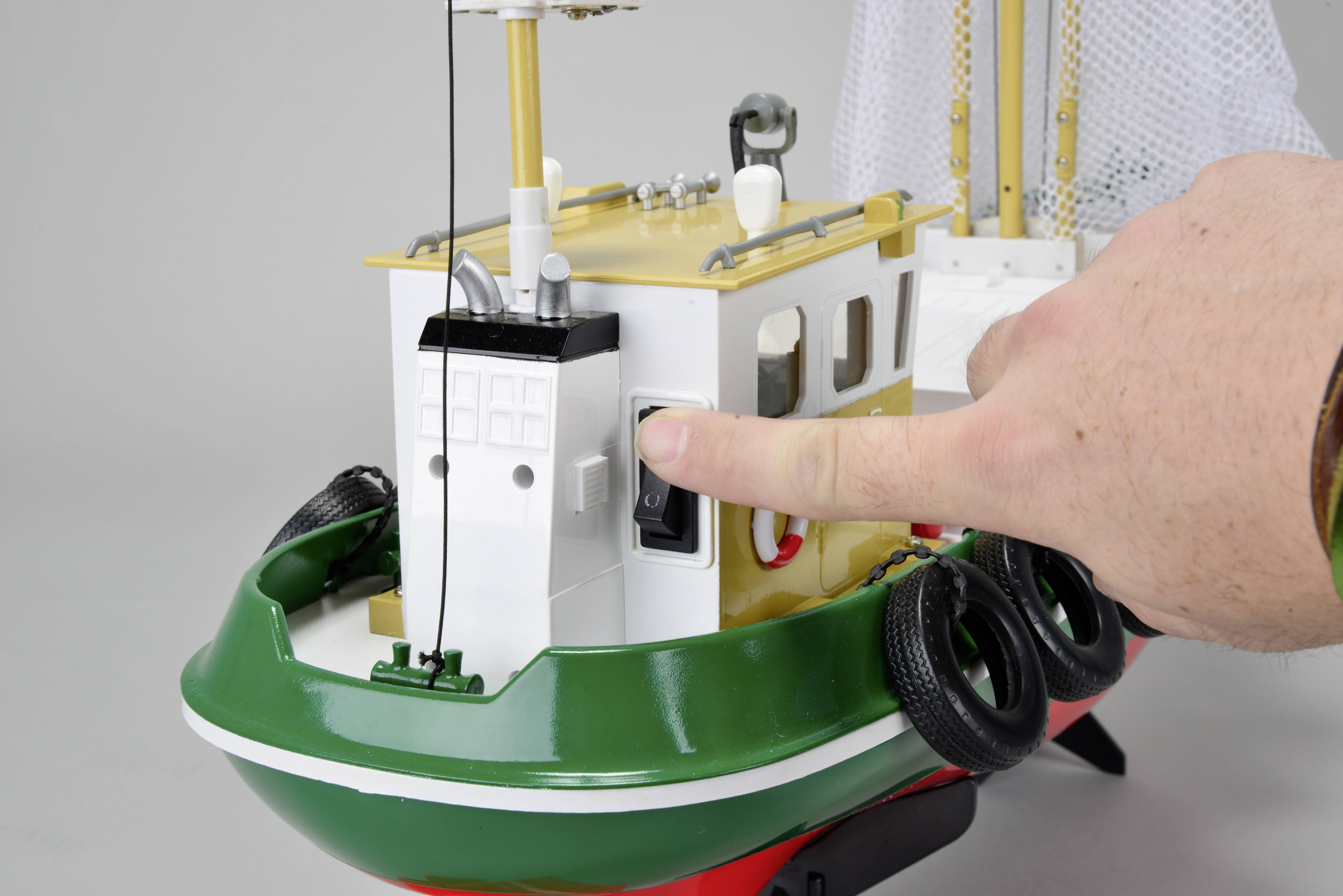 Carson Modellsport Fischkutter Cux-15 RC Motorboot RtR 580mm