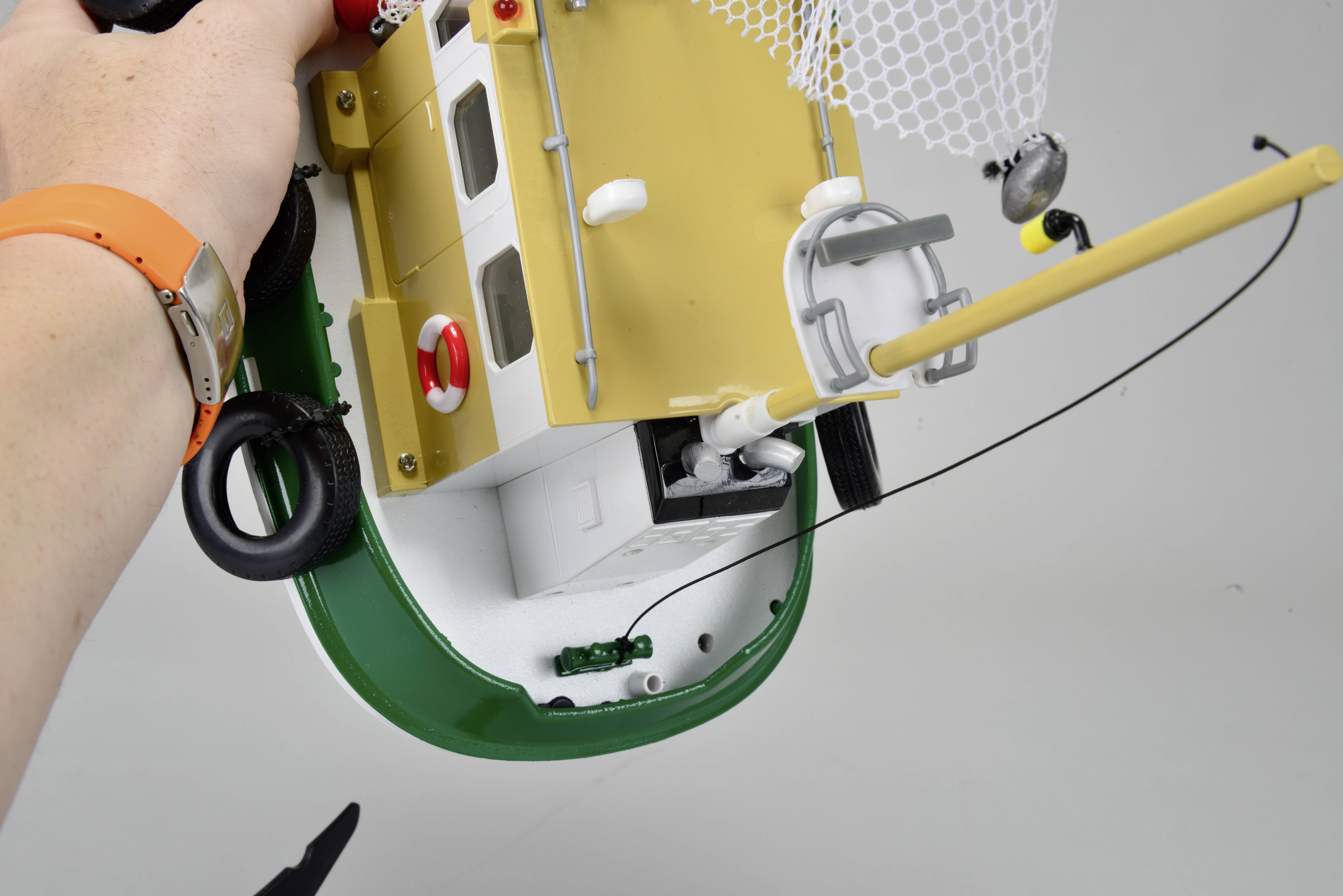 Carson Modellsport Fischkutter Cux-15 RC Motorboot RtR 580 mm