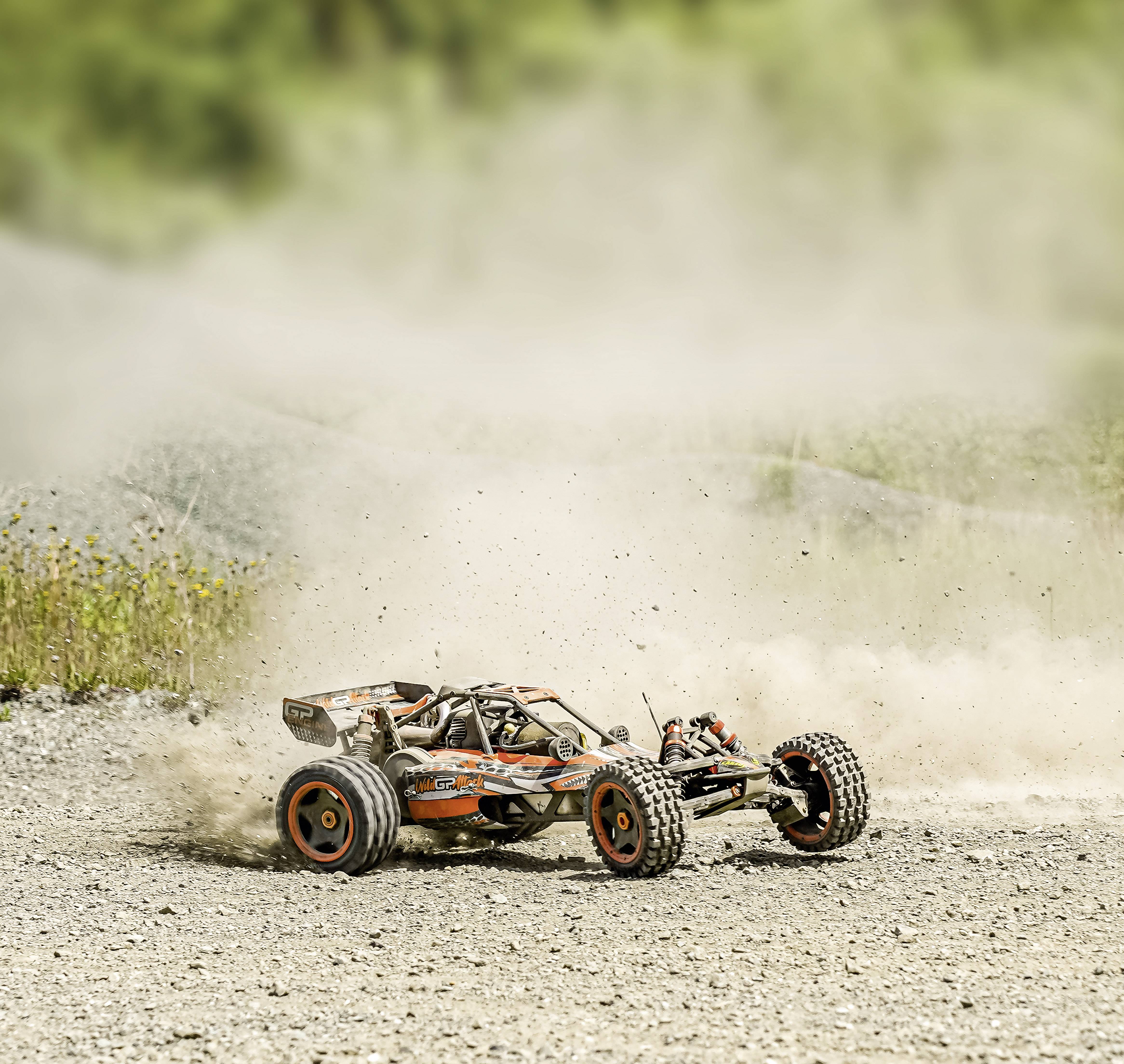 Carson Modellsport Wild GP Attack 1:5 RC Modellauto Benzin Buggy Heckantrieb (2WD) RtR 2,4GHz