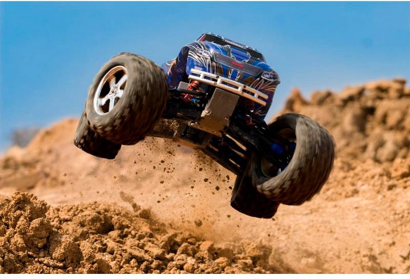 Traxxas T-Maxx 3.3 1:10 Fahrzeug Nitro Monstertruck Allradantrieb (4WD) RtR 2,4GHz Inkl. Akku und Ladegerät