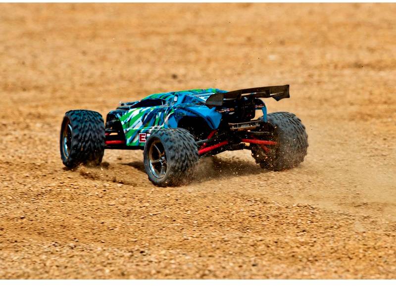 Traxxas E-Revo 4x4 Grün Brushed 1:16 RC Modellauto Elektro Monstertruck Allradantrieb (4WD) RtR 2,4GHz