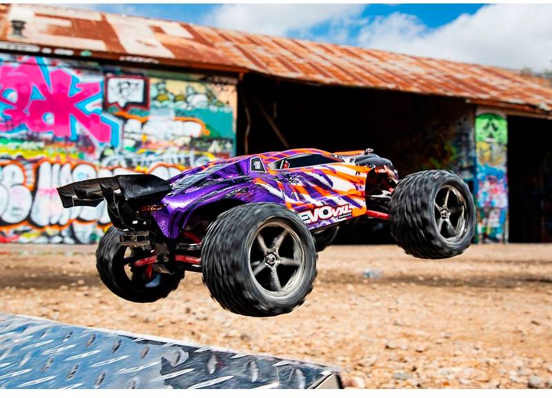 Traxxas E-Revo 4x4 VXL Lila Brushless 1:16 RC Modellauto Elektro Monstertruck Allradantrieb (4WD) RtR 2,4GHz