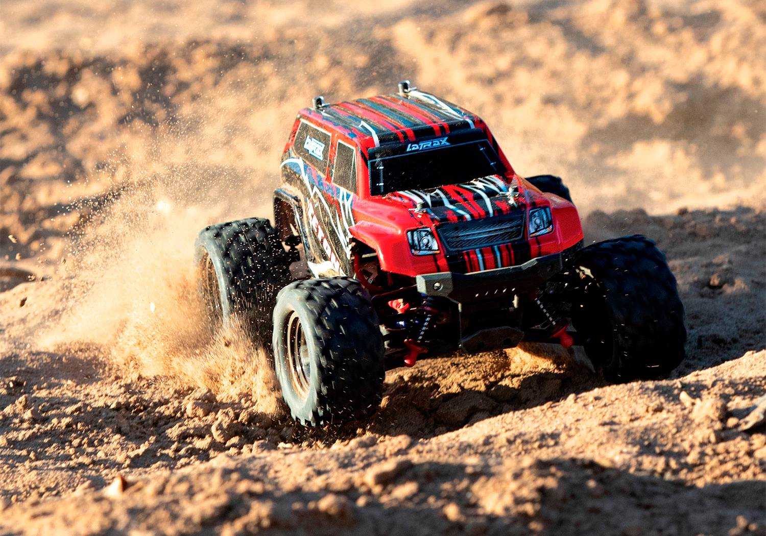 Traxxas LaTrax Teton Rot Brushed 1:18 RC Modellauto Elektro Monstertruck Allradantrieb (4WD) 100% RtR 2,4GHz inkl. Akku