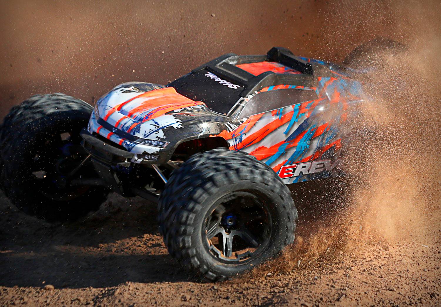 Traxxas E-Revo BL 2.0 4x4 VXL Orange Brushless 1:10 RC Modellauto Elektro Monstertruck Allradantrieb (4WD) RtR 2,4GHz