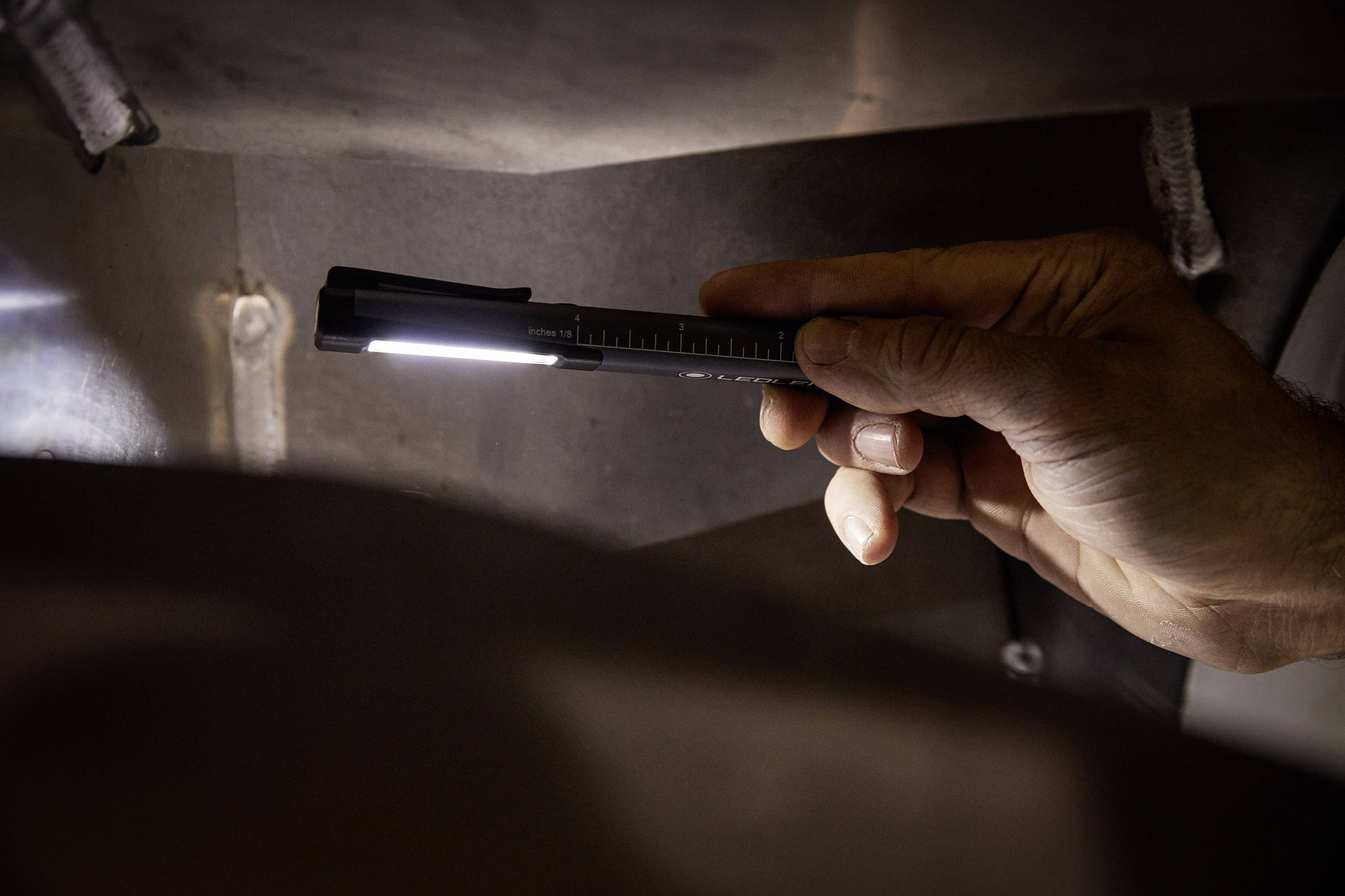 Ledlenser 502083 iW2R laser Penlight akkubetrieben Laser, LED 164 mm Schwarz