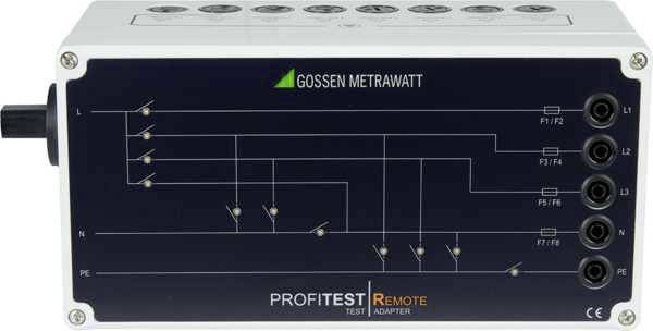 Ein Profi-Testgerät mit Anschlüssen und Stromkreisschema auf der Vorderseite, verwendet zur Fernprüfung elektrischer Anlagen.