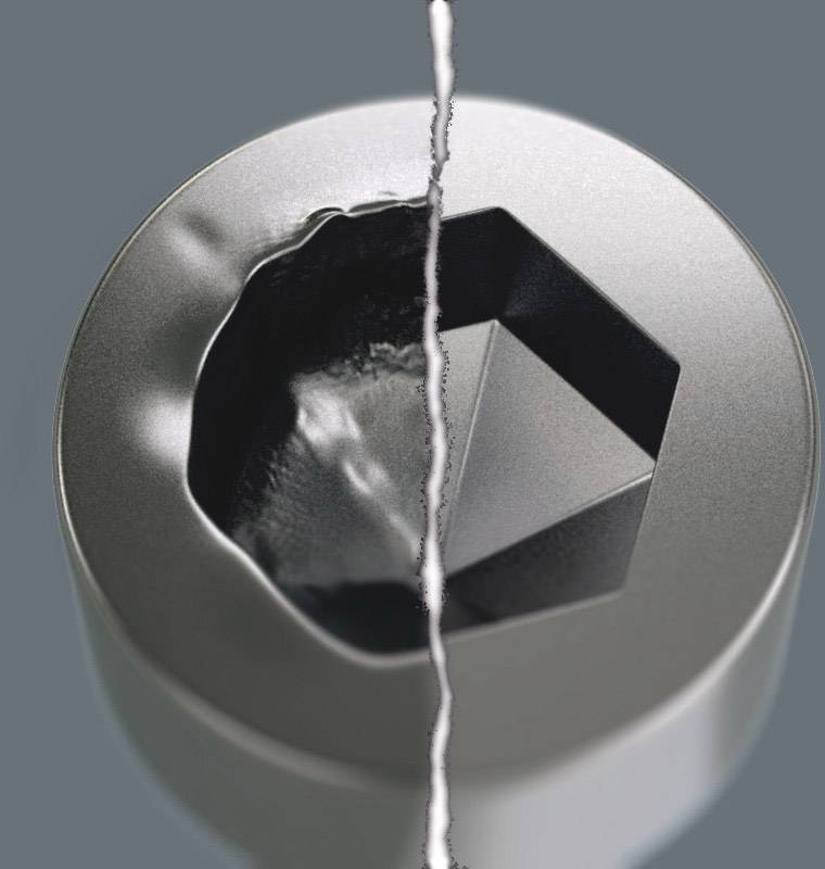 Metallobjekt mit großer Delle auf der linken und unversehrter Oberfläche auf der rechten Seite, unterbrochen durch eine diagonale Linie.