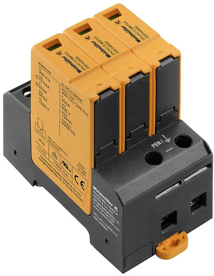 Überspannungsschutzgerät mit drei orangefarbenen Schutzmodulen auf schwarzer Basis. Verwendet zur Absicherung elektrischer Geräte vor Überspannungen.