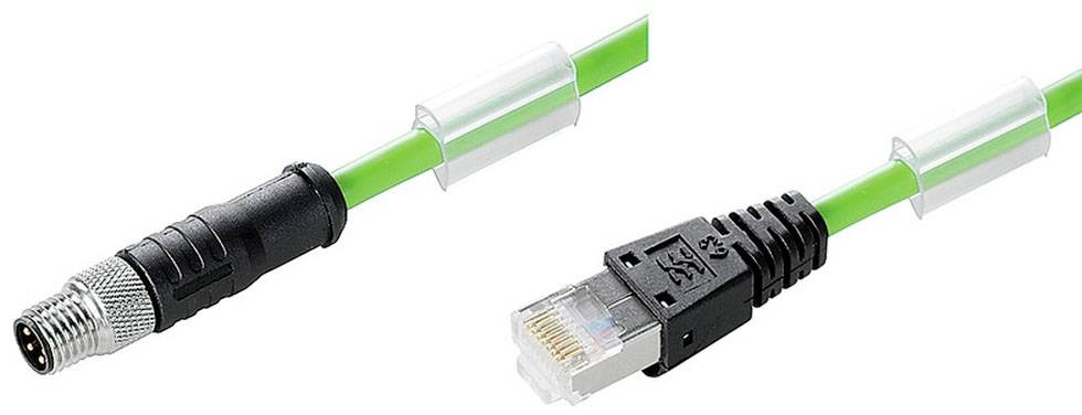 Ein grünes Kabel mit einem M12-Stecker links und einem RJ45-Stecker rechts, geeignet für industrielle Netzwerke und Datenverbindungen.