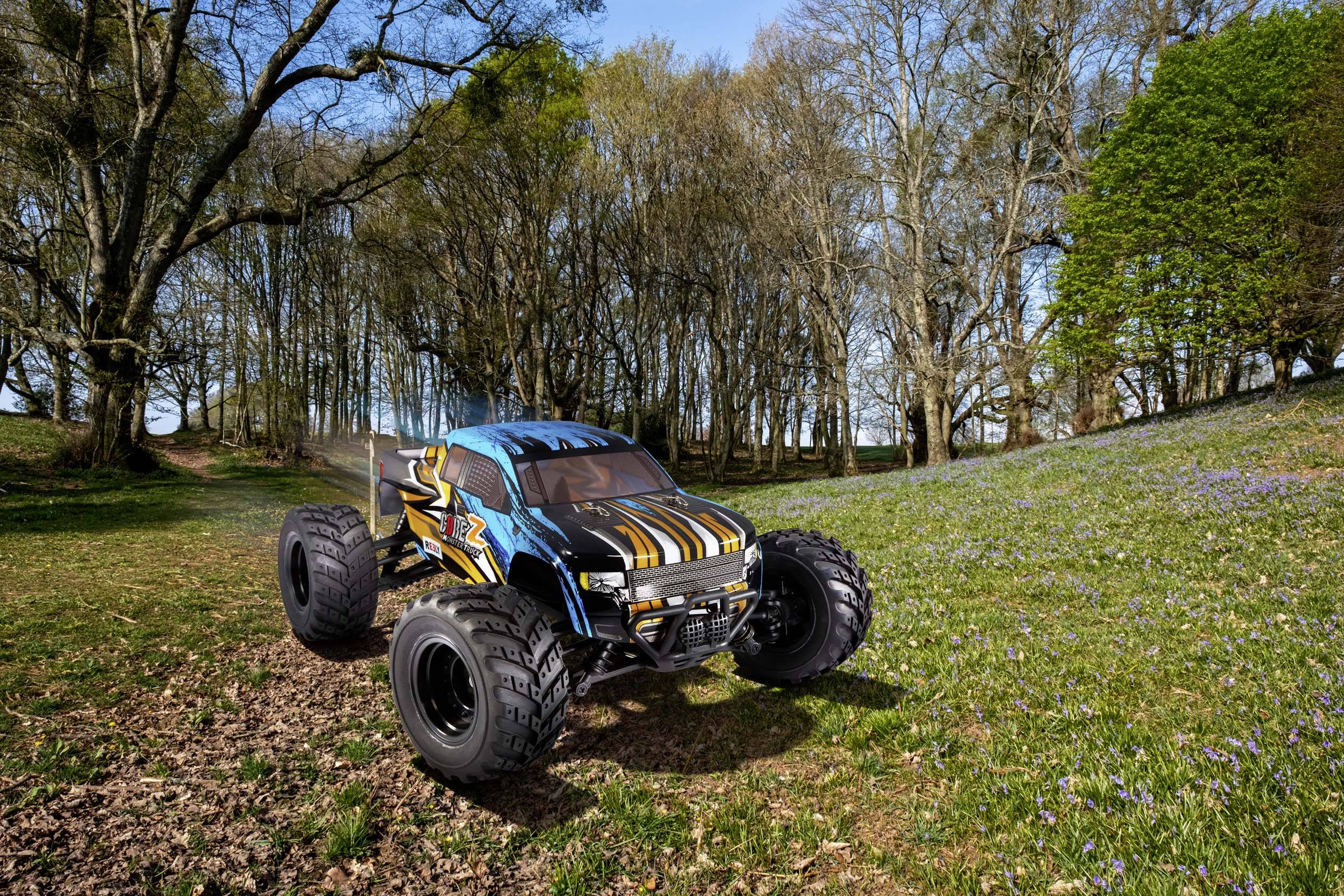 Reely CORE Z Brushed 1:10 XS RC Einsteiger Modellauto Elektro Monstertruck Allradantrieb (4WD) RtR 2,4GHz inkl. Akku und Ladekabel