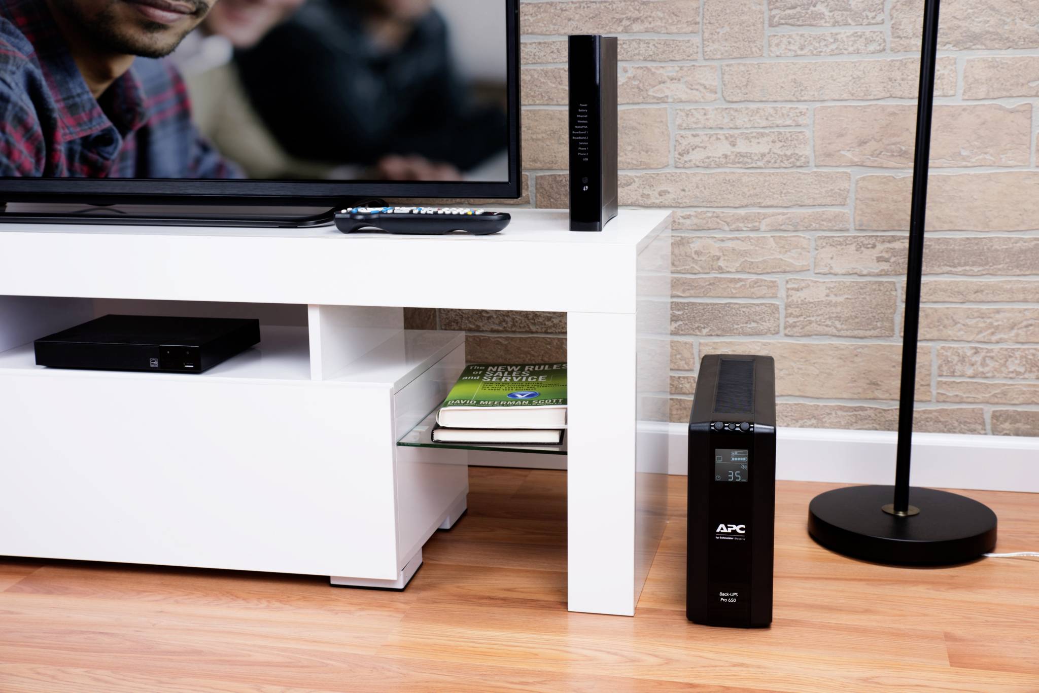 APC BR650MI USV 650 VA Anzahl Ausgänge 6 x