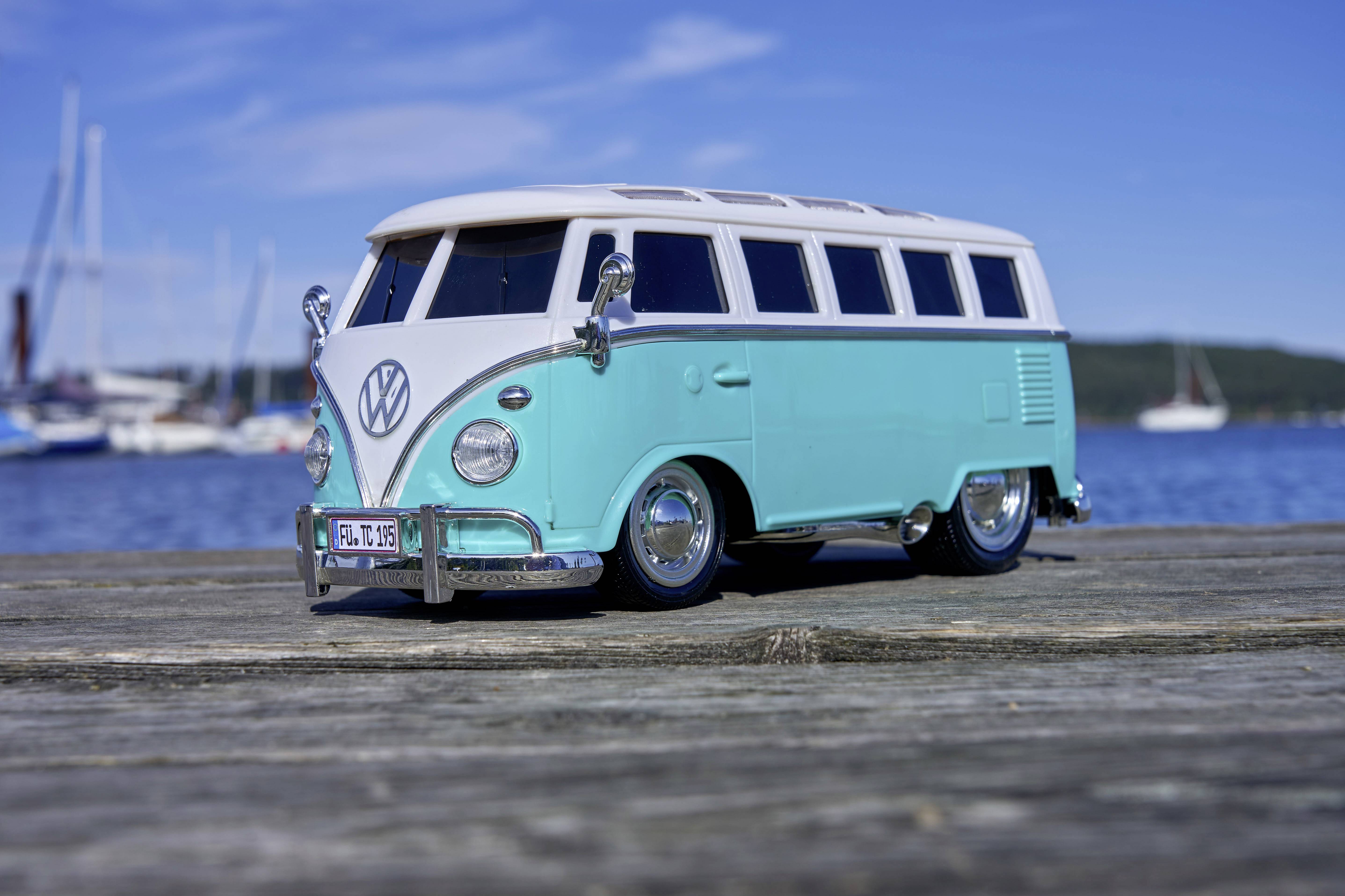 Carson Modellsport T1 Samba Bus Türkis Brushed 1:14 RC Modellauto Straßenmodell RtR 2,4GHz