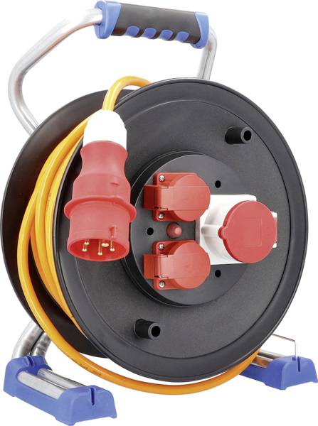Eine rote Industriesteckdose an einem schwarzen Kabeltrommelgehäuse mit orangem Kabel, geeignet für Innen- und Außenbereich.