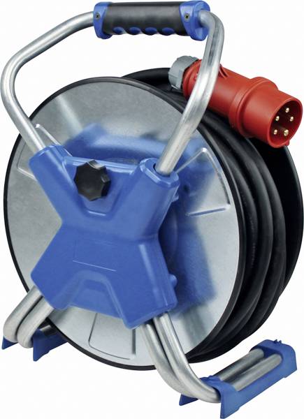 Ein Stromkabel auf einer blauen Kabeltrommel mit Metallrahmen und rotem Stecker, bereit zur Verwendung.